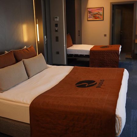 Rudis Hotel Narlidere Exterior photo