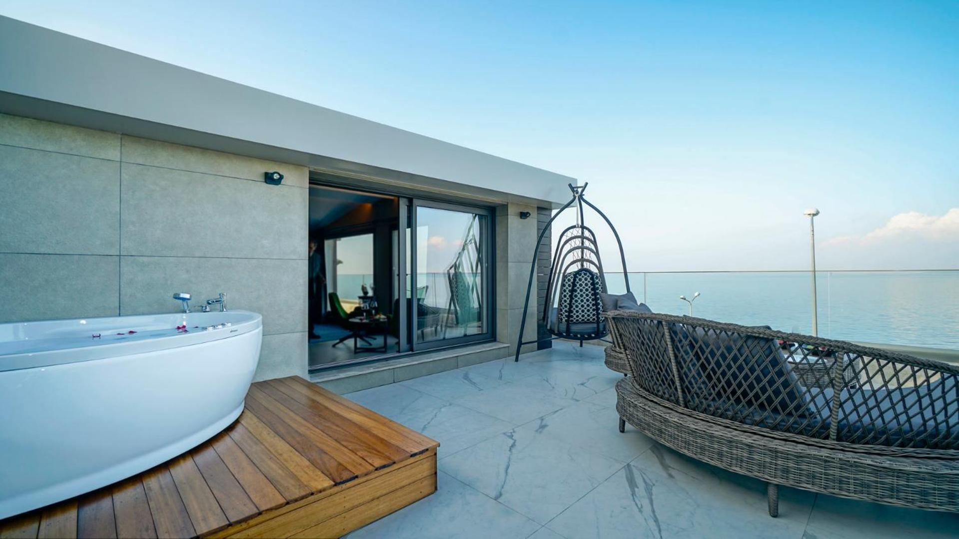 Rudis Hotel Narlidere Exterior photo